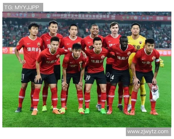 广东足球明星崛起之路探秘他们的奋斗与荣耀